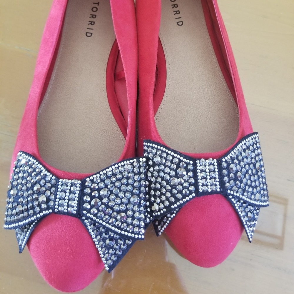 Torrid bow flats